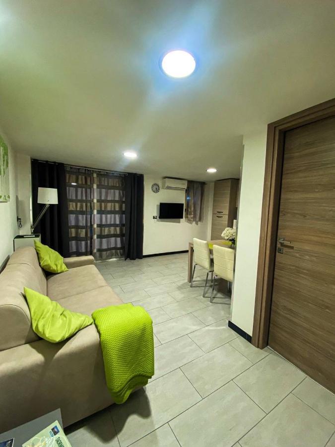 Naxos Apartments ジャルディーニ・ナクソス エクステリア 写真